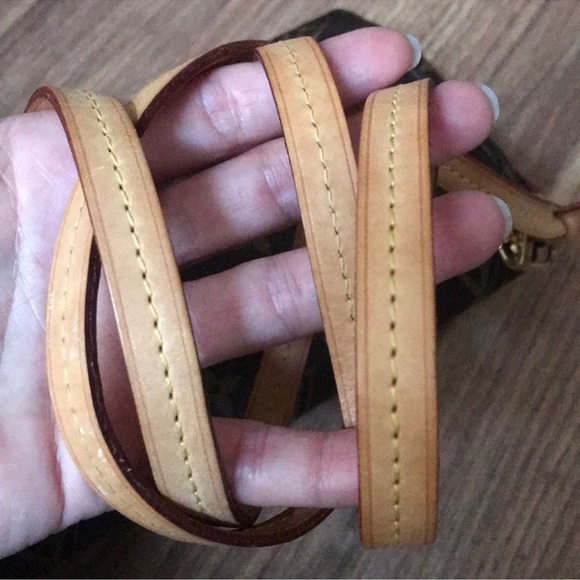 Used authentic Louis Vuitton favorite PM - Picture 7 of 8